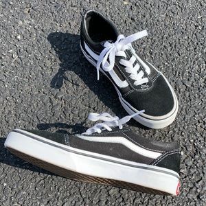 Black and White Boys Old Skool Vans